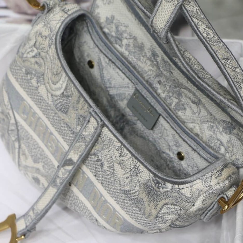 D*or saddle bag