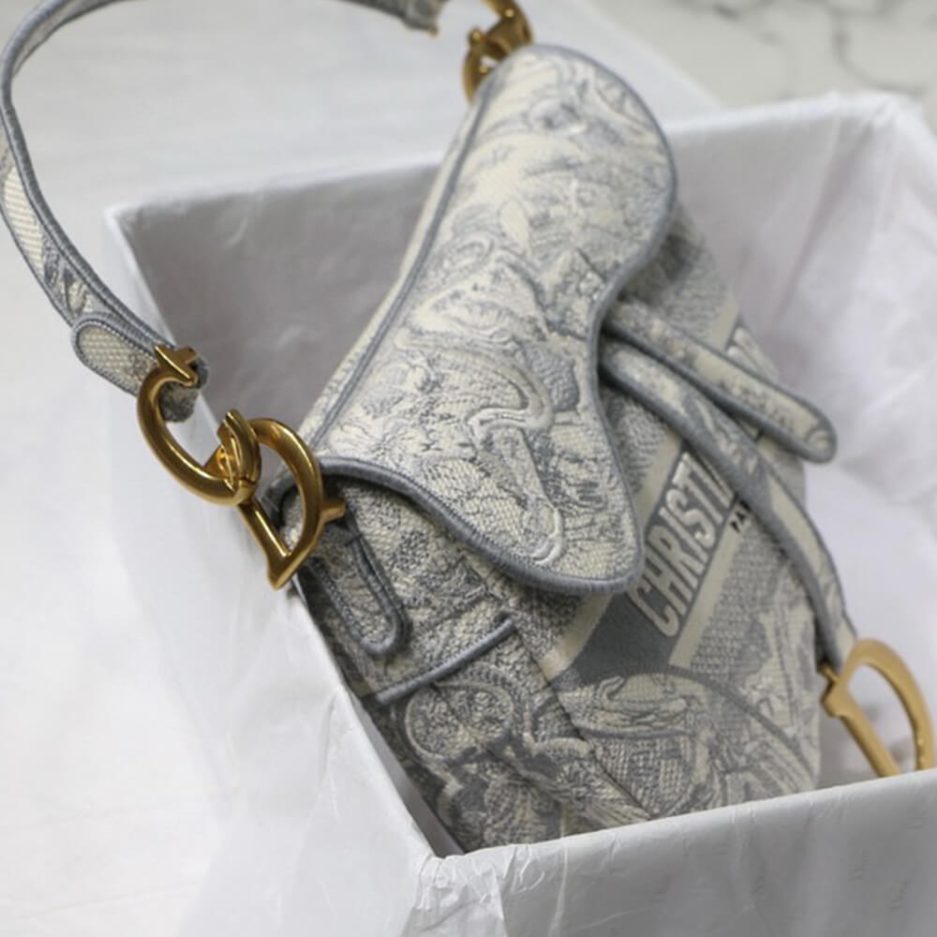 D*or saddle bag