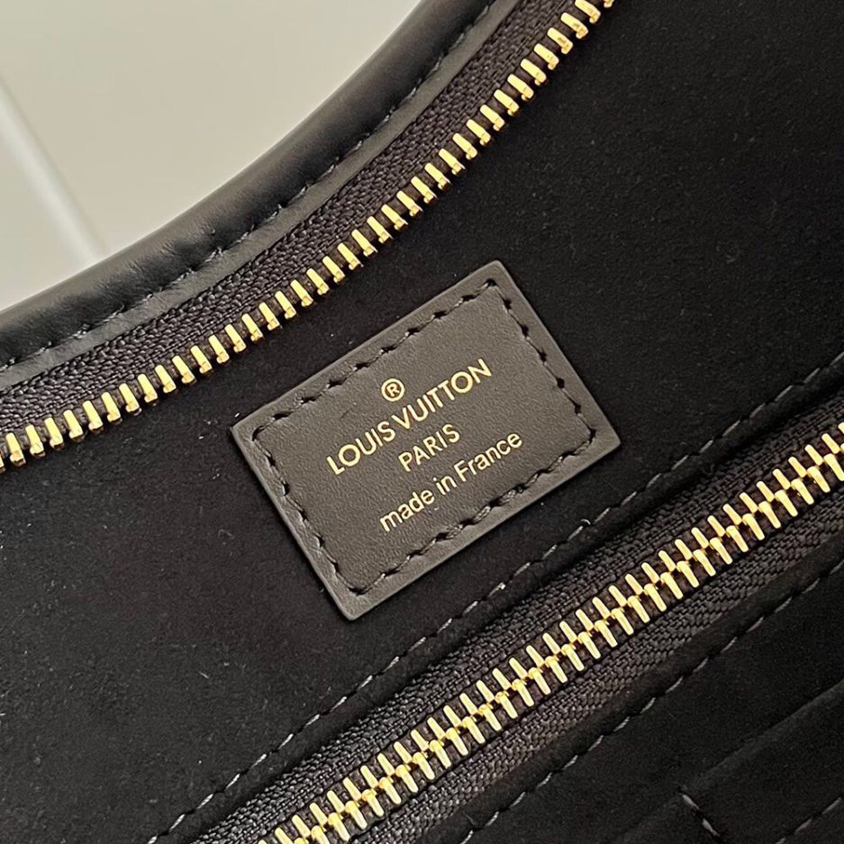 LV CarryAll MM