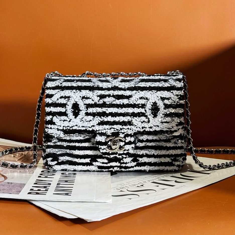 Ch*el small flap bag
