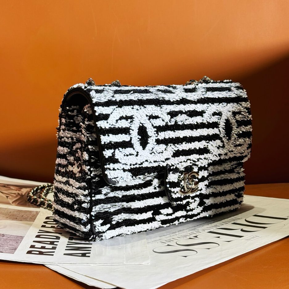 Ch*el small flap bag