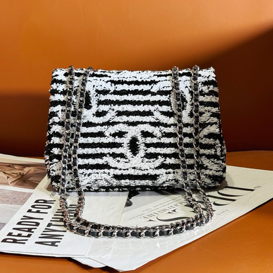 Ch*el small flap bag