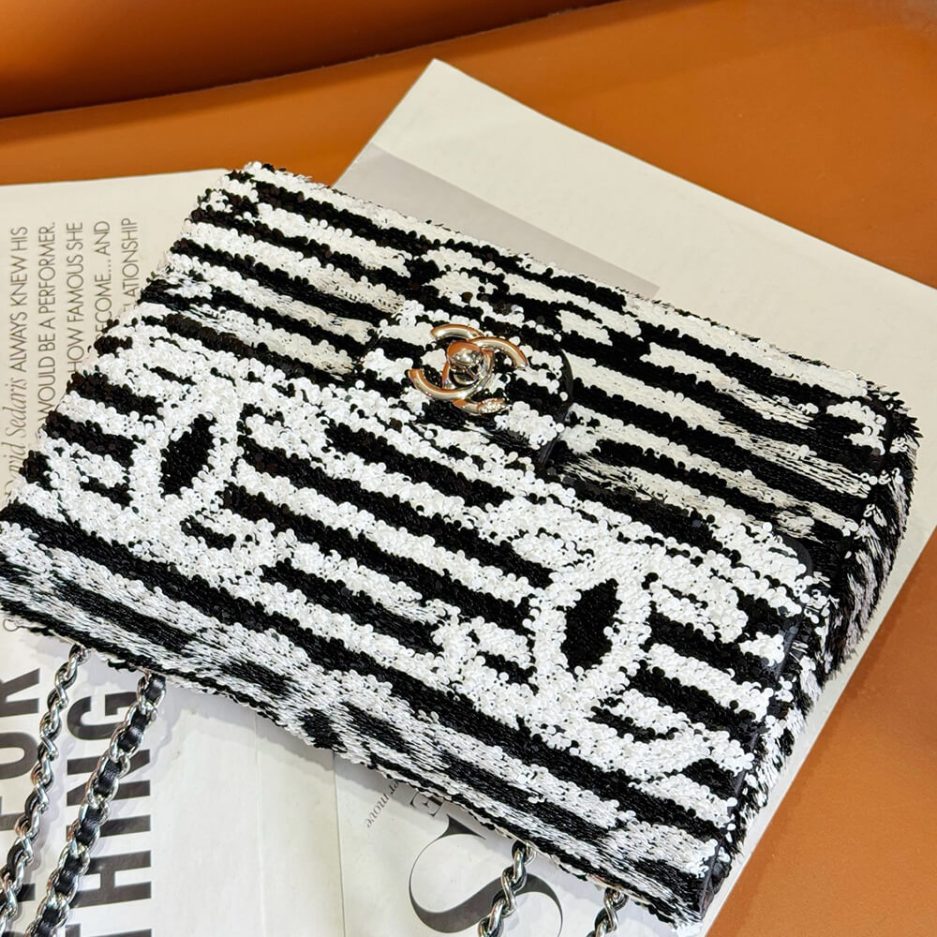Ch*el small flap bag