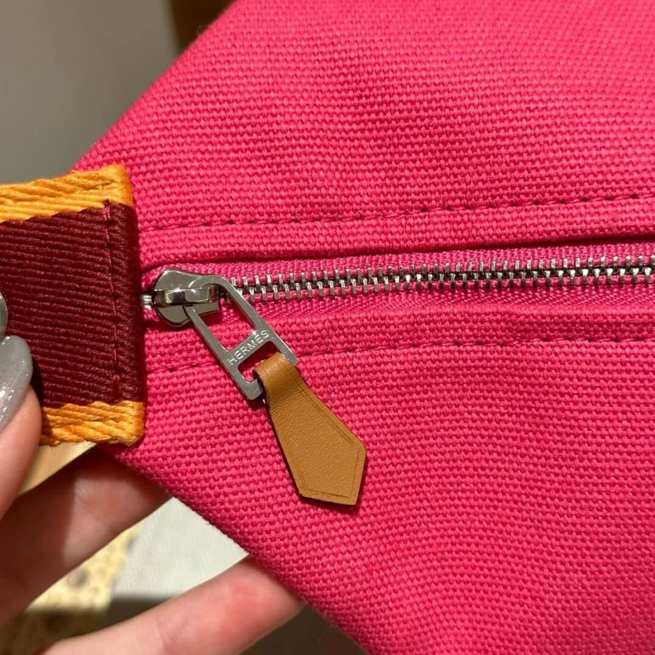 H**mes toiletery bag