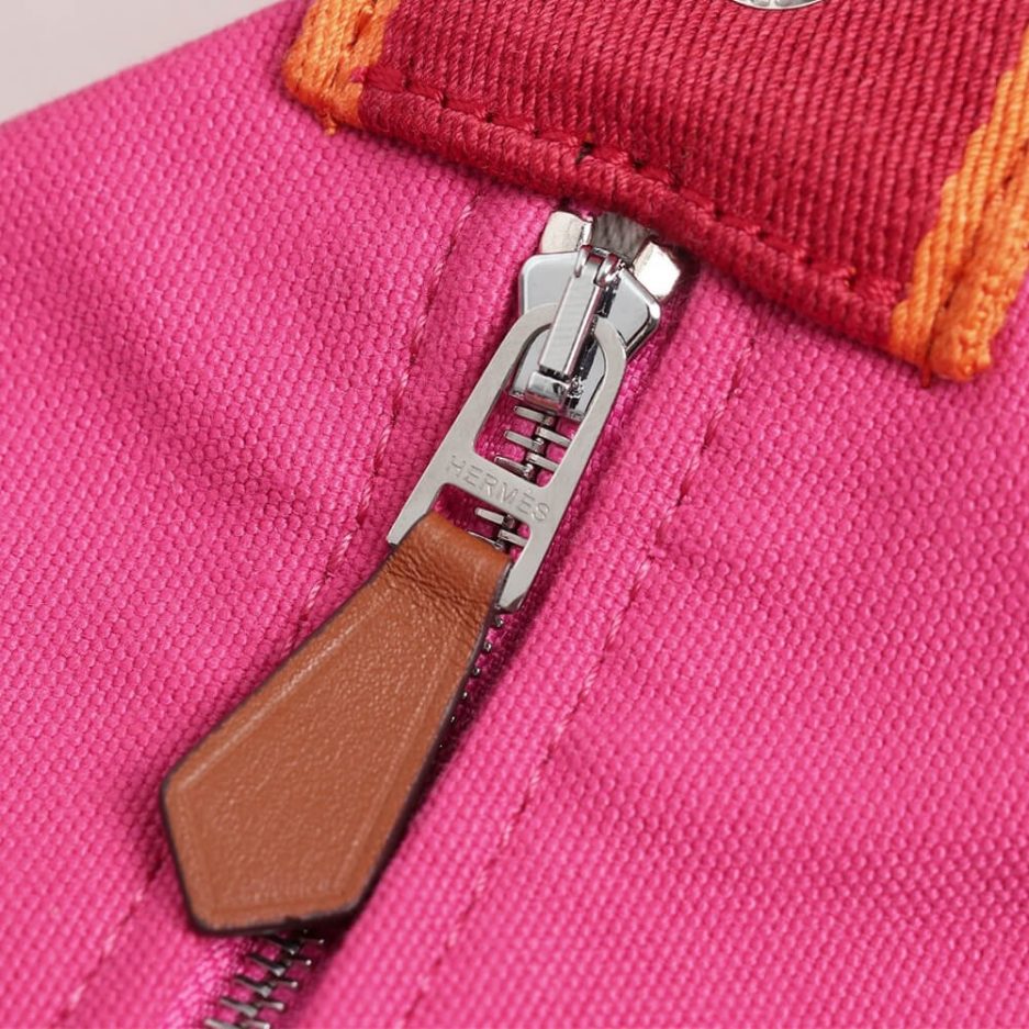 H**mes toiletery bag