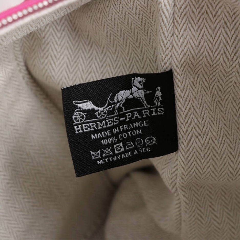 H**mes toiletery bag