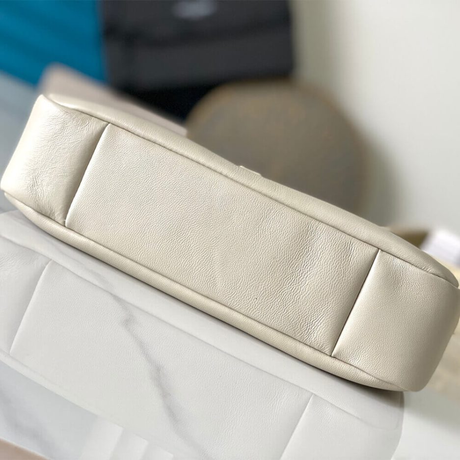 YSL LE 5 À 7 ARMPIT BAG