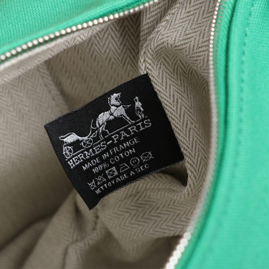 H**mes toiletery bag