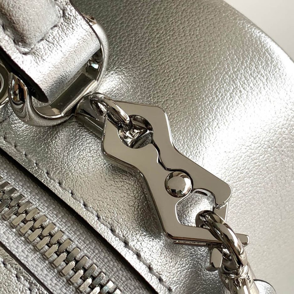 G*u*i blondie top handle bag