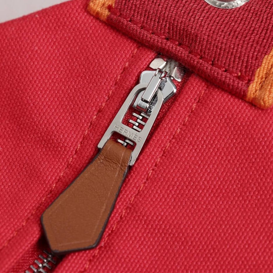 H**mes toiletery bag