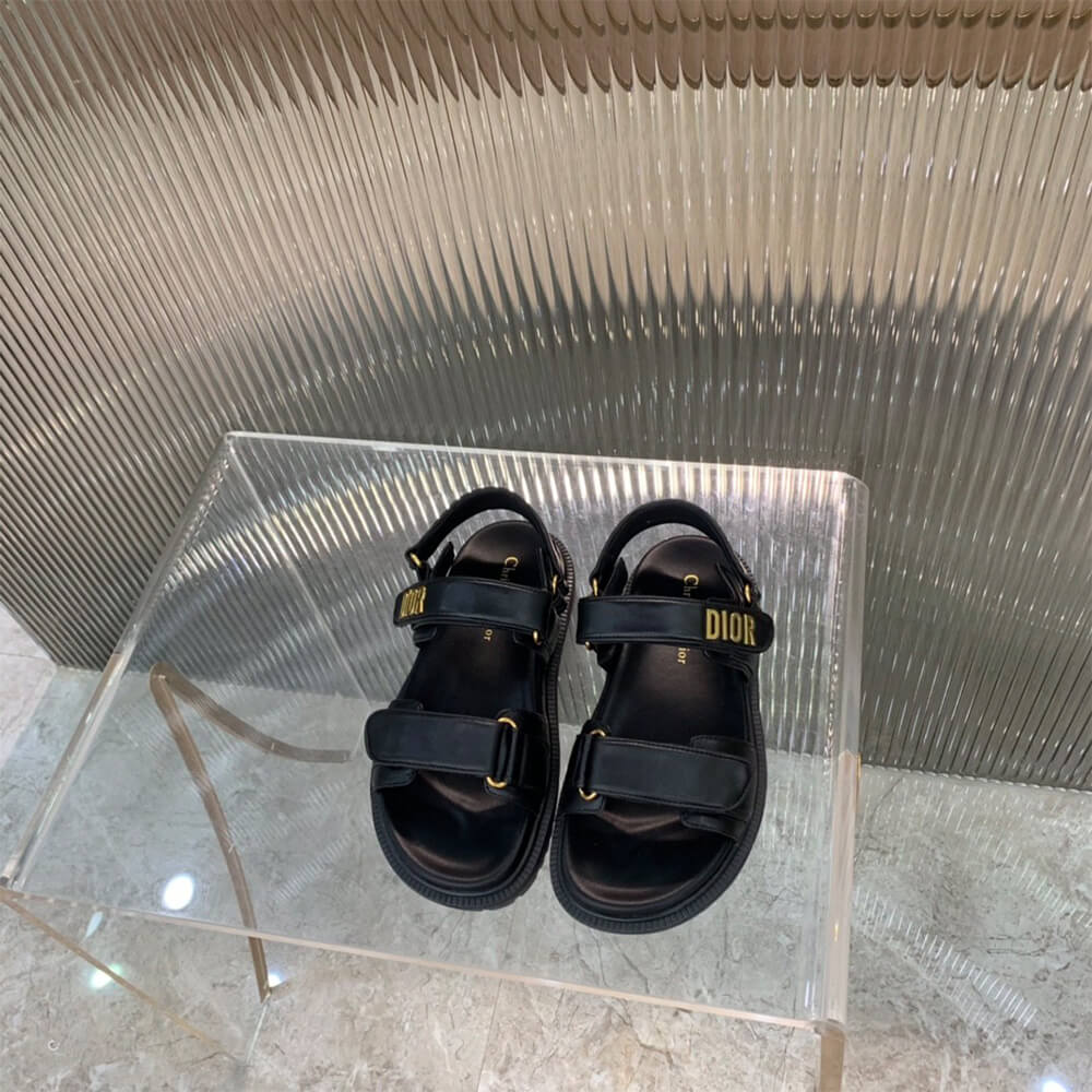 D*oract sandal