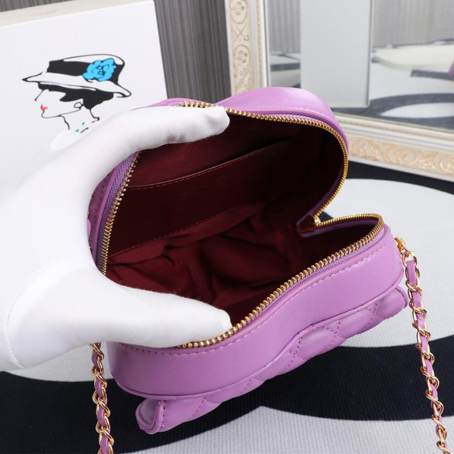Ch*el 22s heart bag