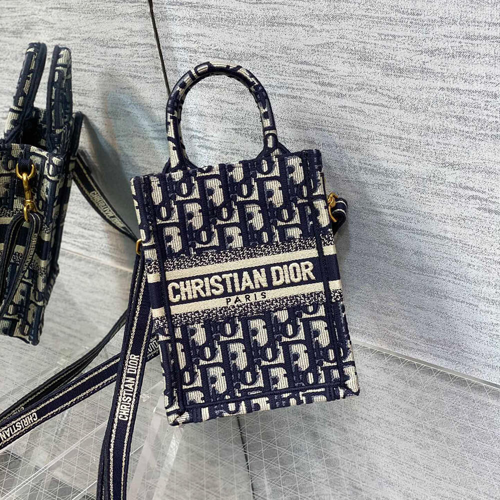 mini vertical D*or book tote